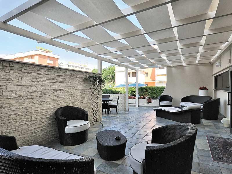 Life Hotel