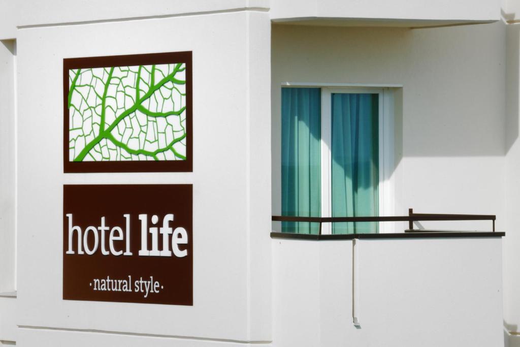 Life Hotel
